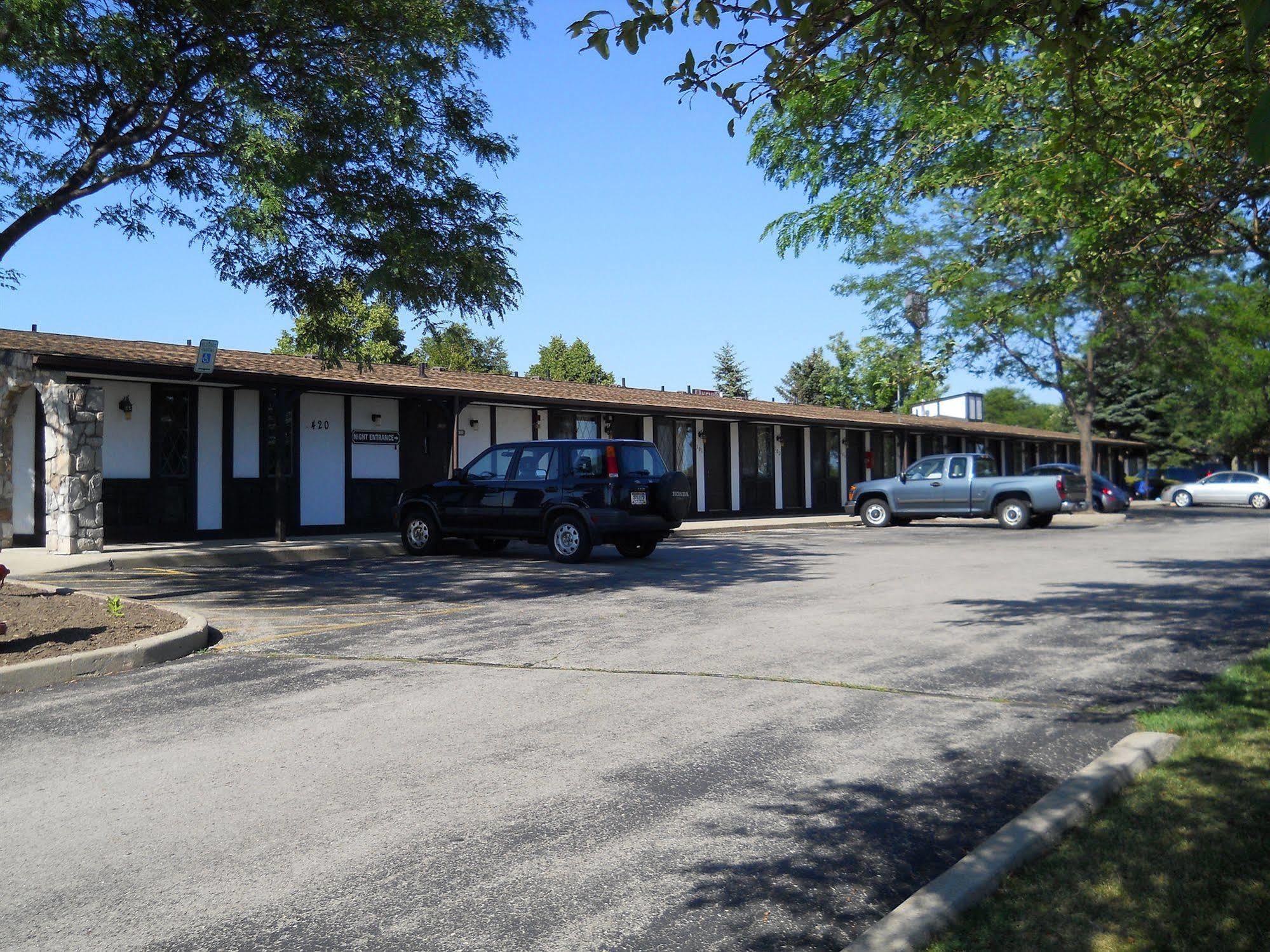 Motel Value - Milwaukee Airport South 3*